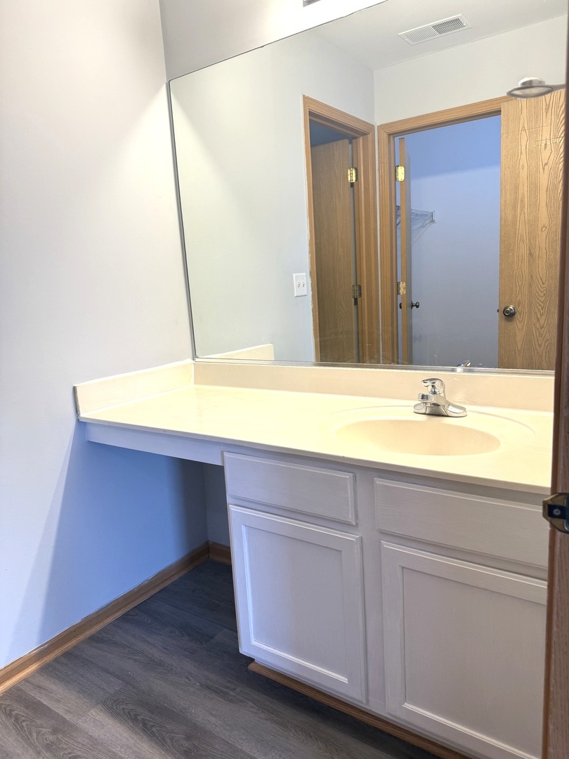 2208 REBECCA Circle #2208, Montgomery, IL 60538