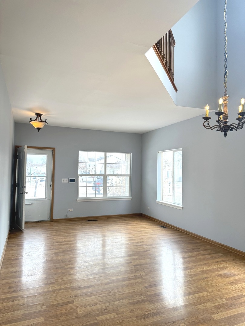 2208 REBECCA Circle #2208, Montgomery, IL 60538