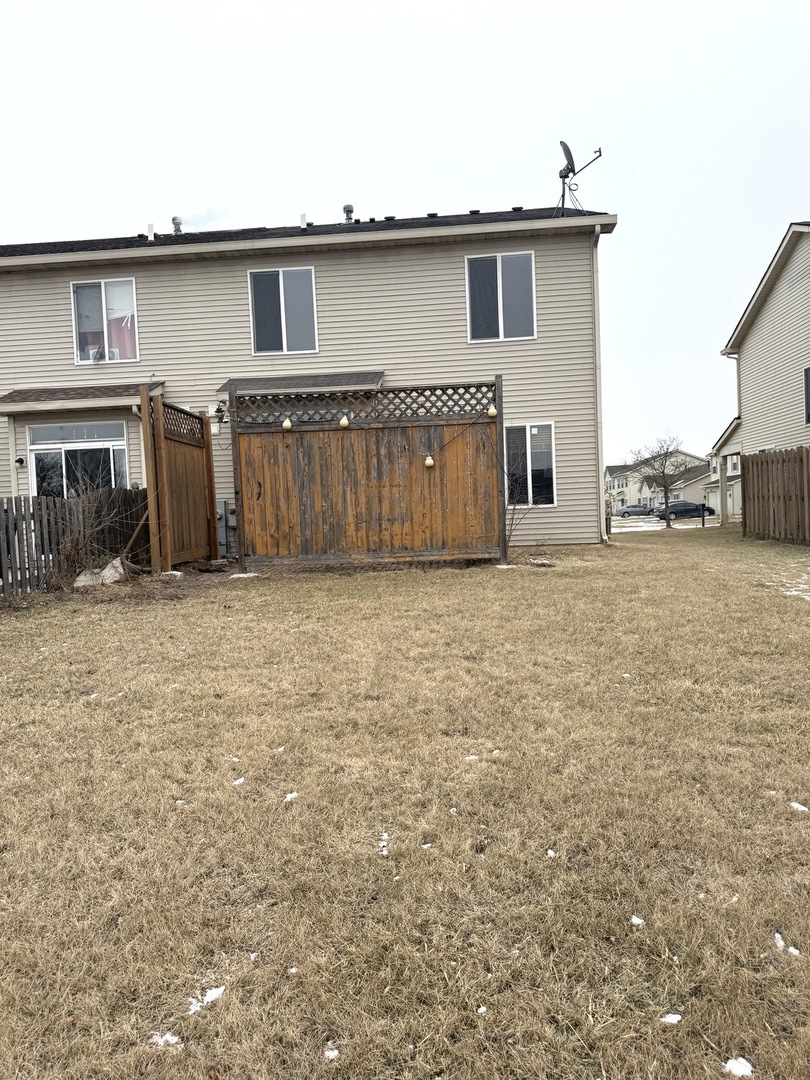 2208 REBECCA Circle #2208, Montgomery, IL 60538