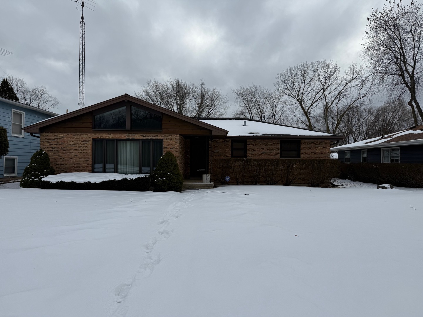 2009 Kedron Boulevard, Zion, IL 60099