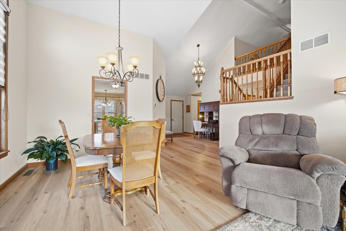 9 Spruce Court, Bloomington, IL 61704