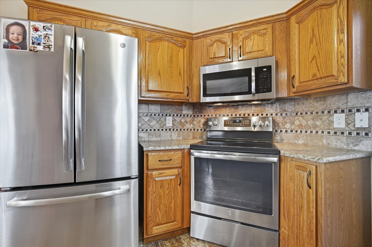 9 Spruce Court, Bloomington, IL 61704