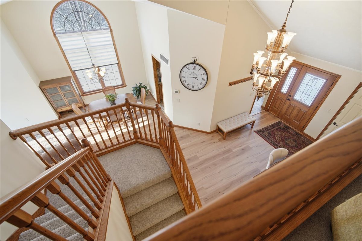 9 Spruce Court, Bloomington, IL 61704