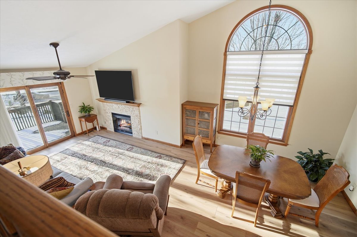 9 Spruce Court, Bloomington, IL 61704