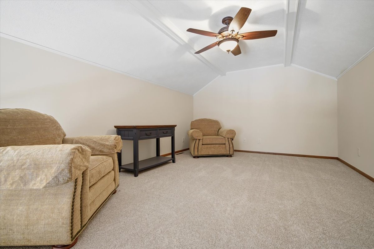 9 Spruce Court, Bloomington, IL 61704