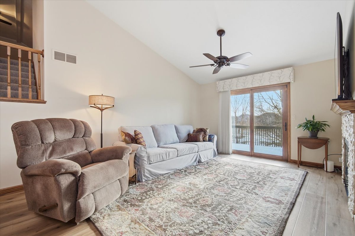 9 Spruce Court, Bloomington, IL 61704