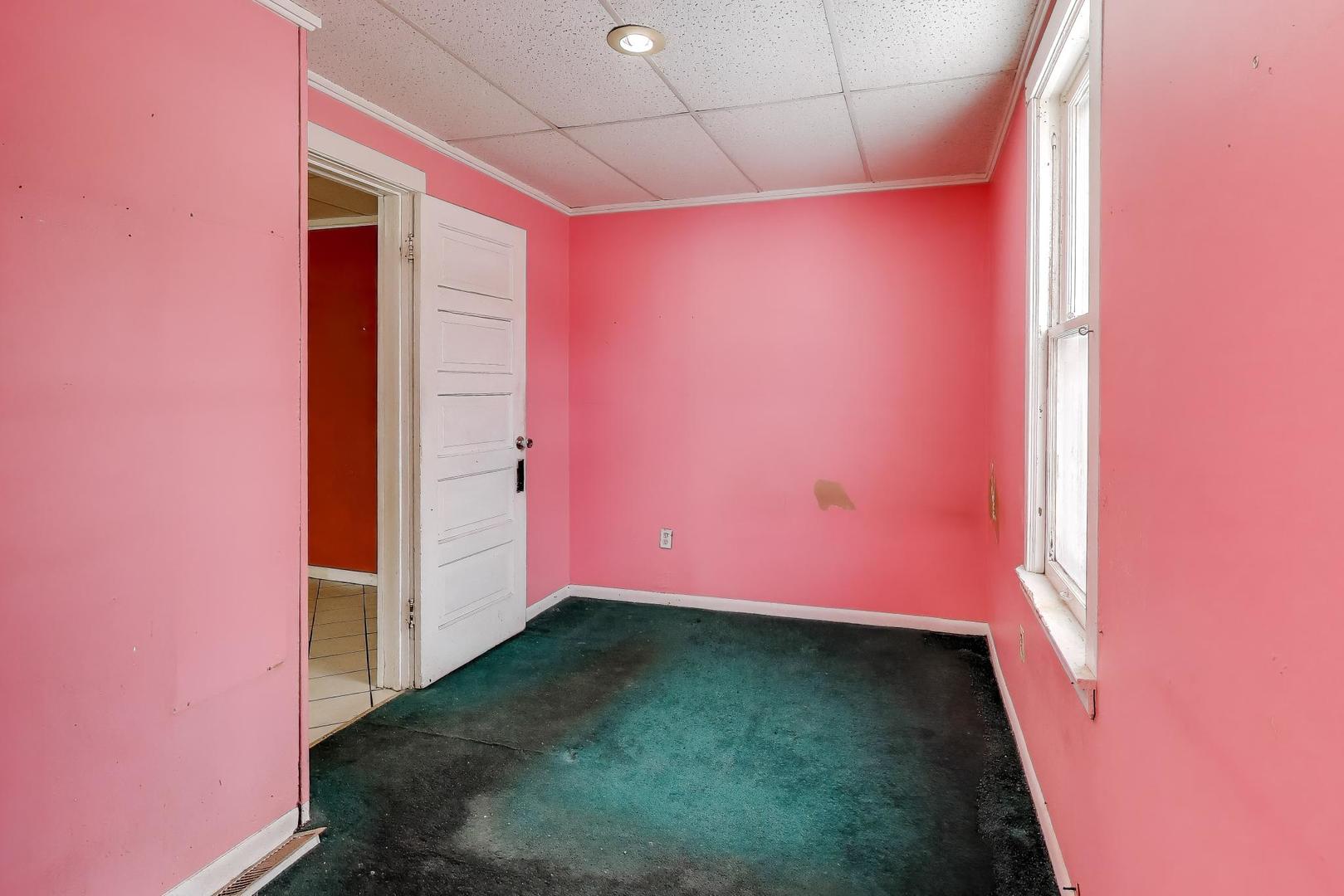 5147 S Campbell Avenue, Chicago, IL 60632