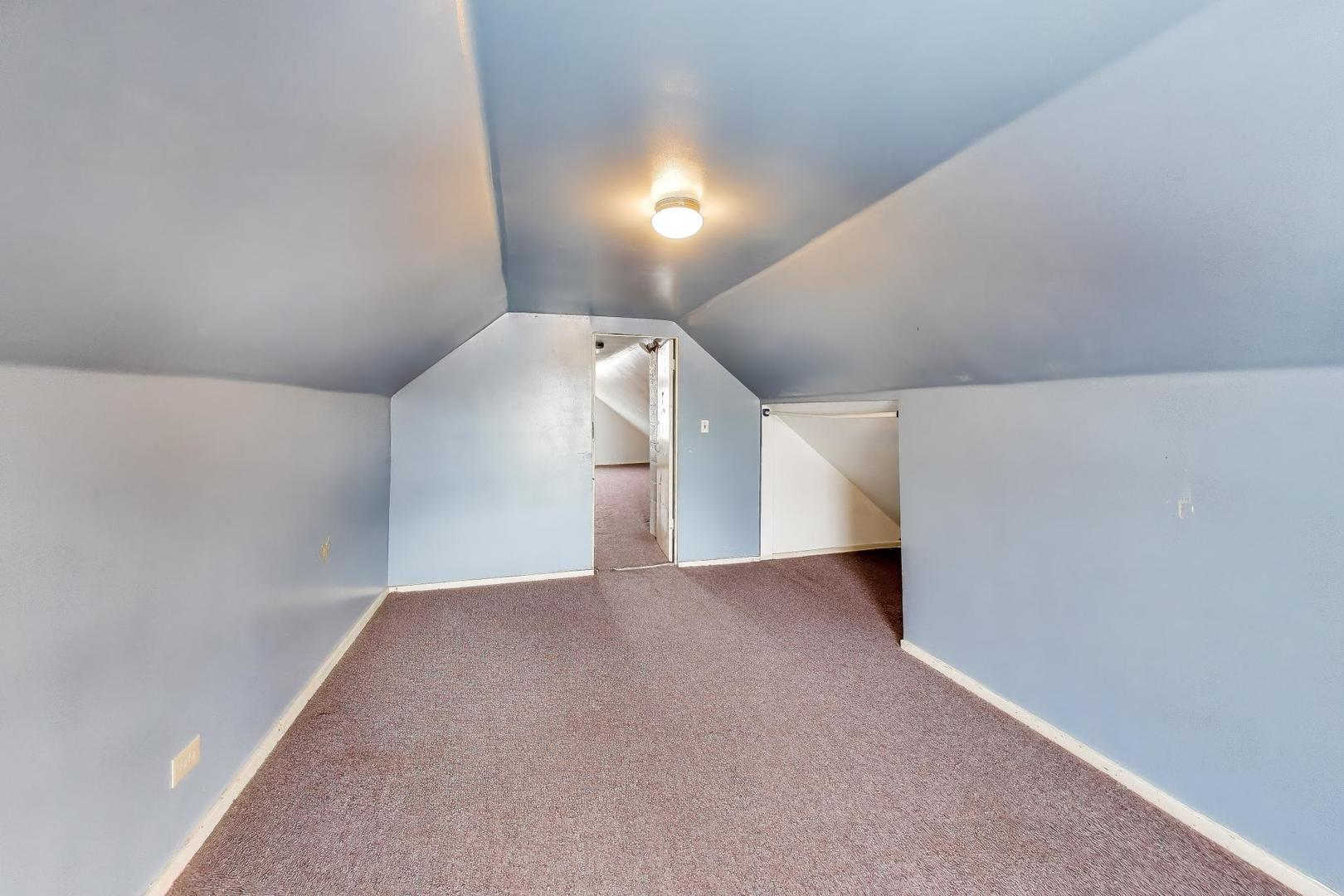 5147 S Campbell Avenue, Chicago, IL 60632