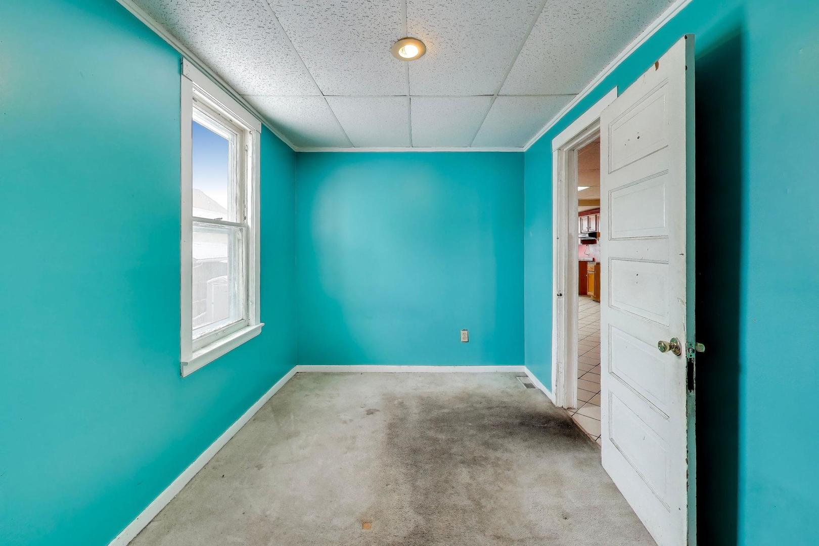 5147 S Campbell Avenue, Chicago, IL 60632