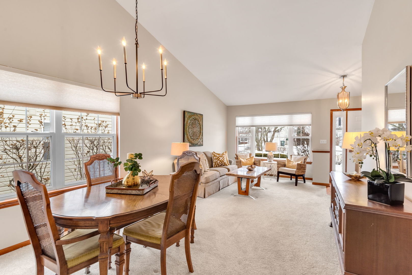 1216 Darnell Drive, Mundelein, IL 60060