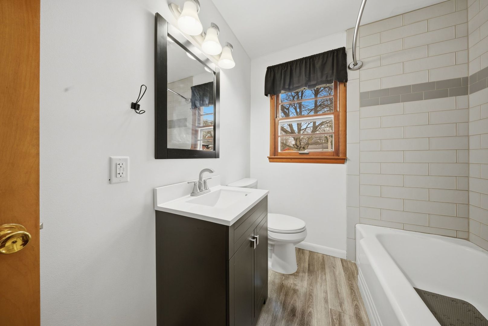 311 Crescent Drive, Sycamore, IL 60178