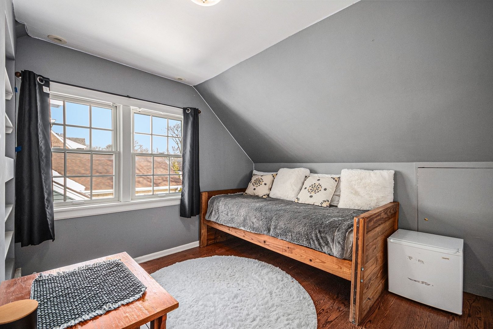 474 S York Street, Elmhurst, IL 60126