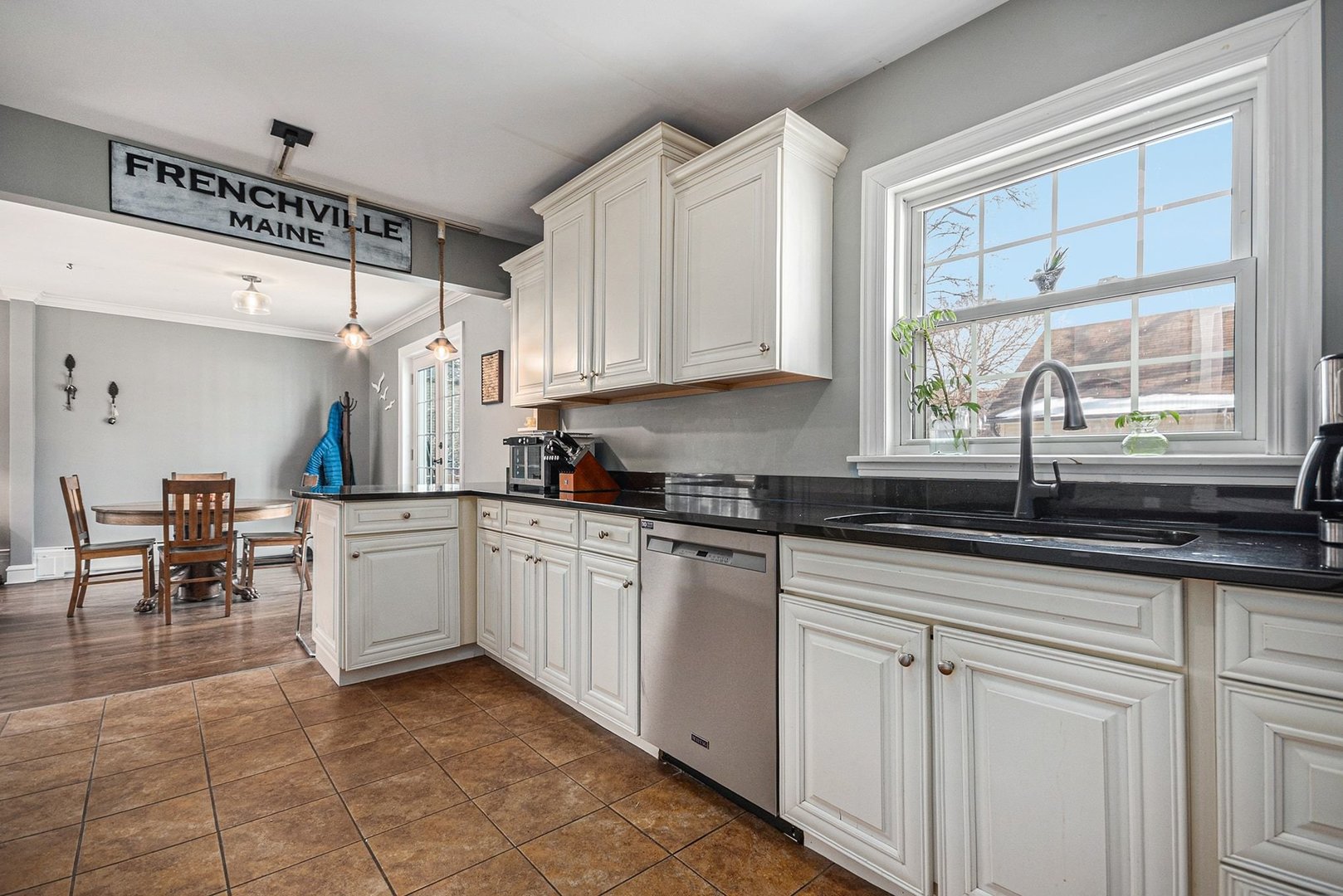 474 S York Street, Elmhurst, IL 60126