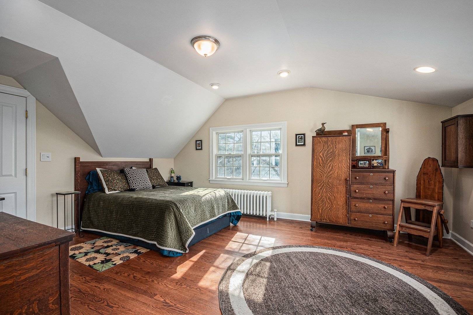 474 S York Street, Elmhurst, IL 60126