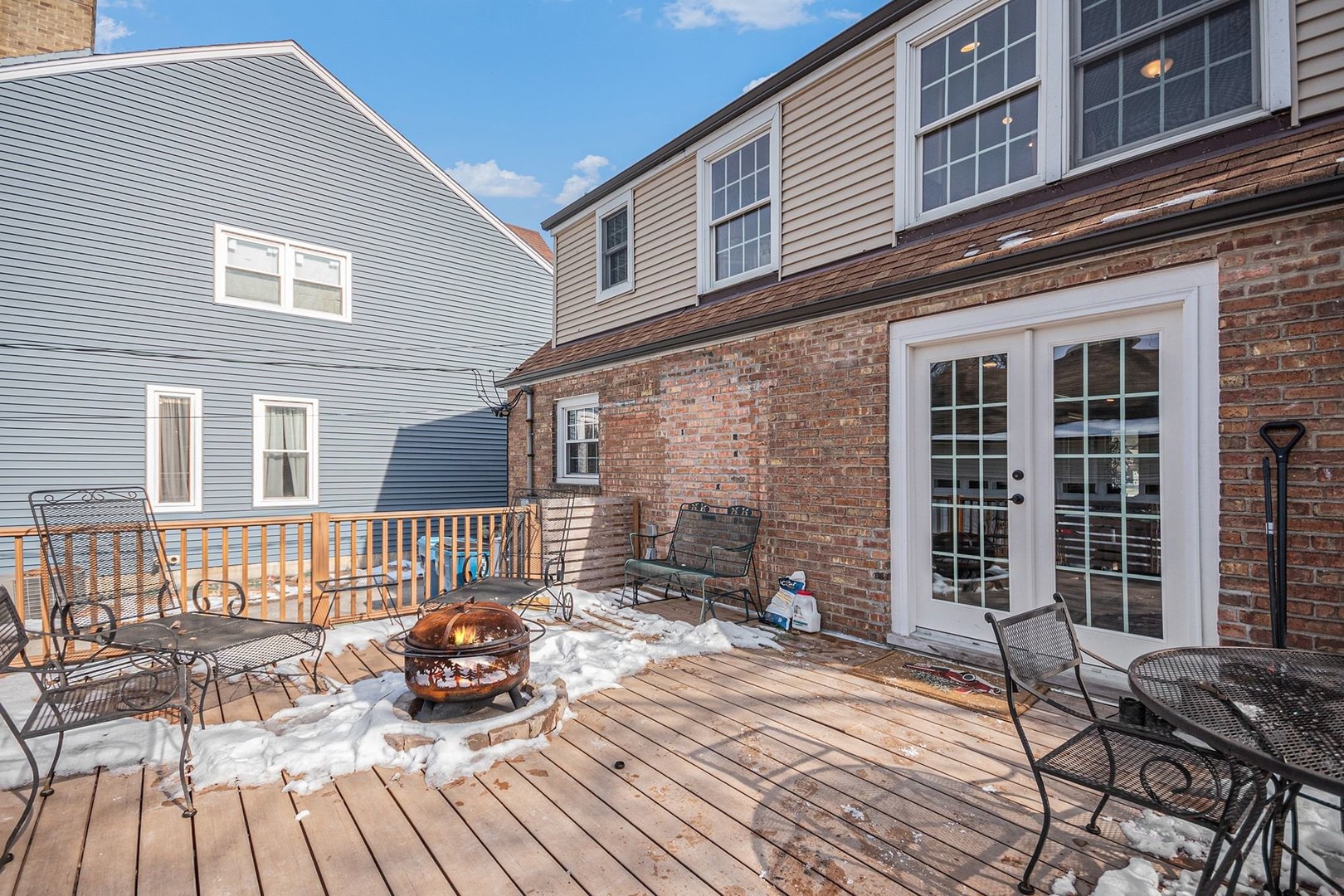 474 S York Street, Elmhurst, IL 60126