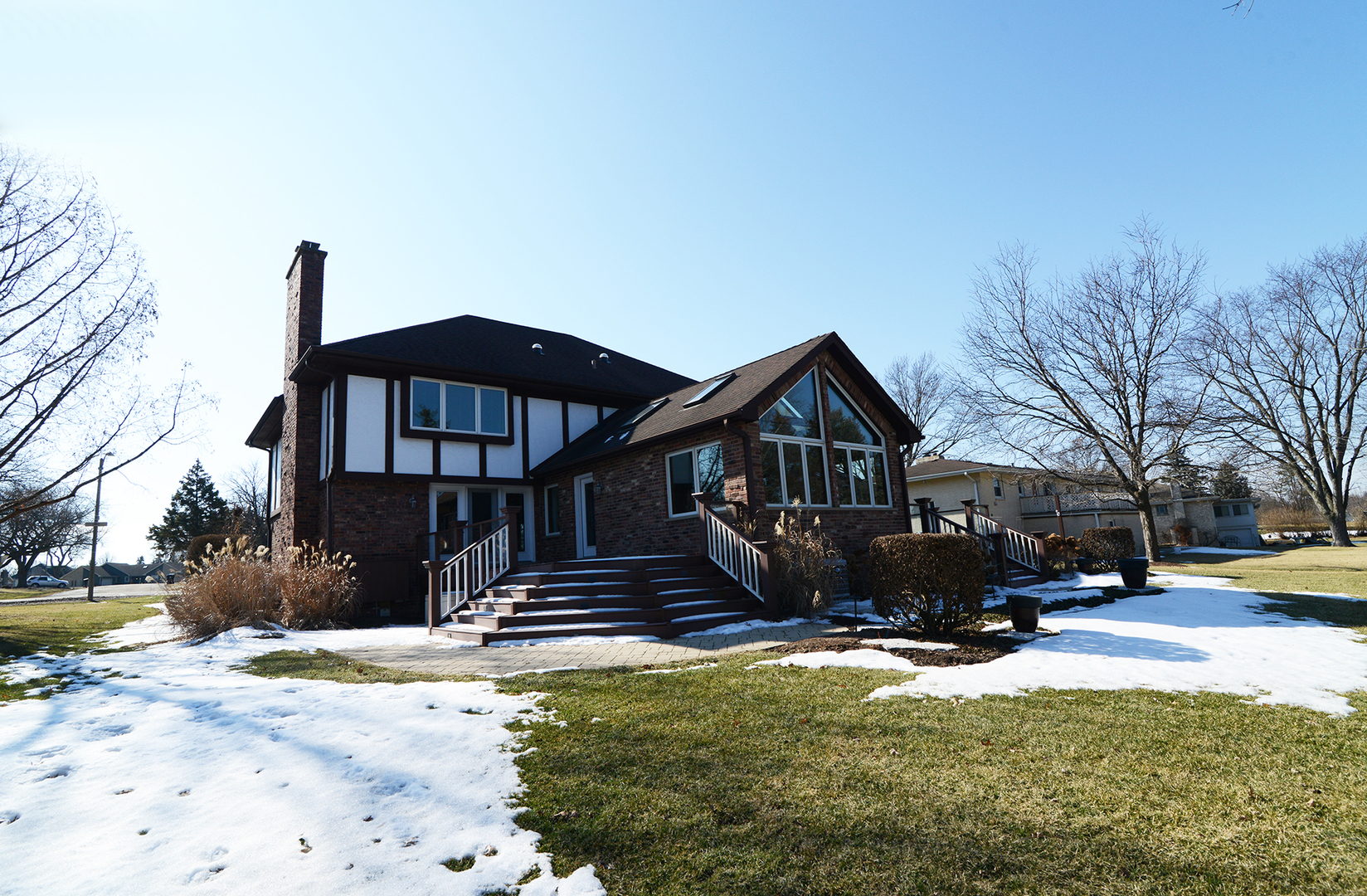 400 Cardinal Drive, Bloomingdale, IL 60108