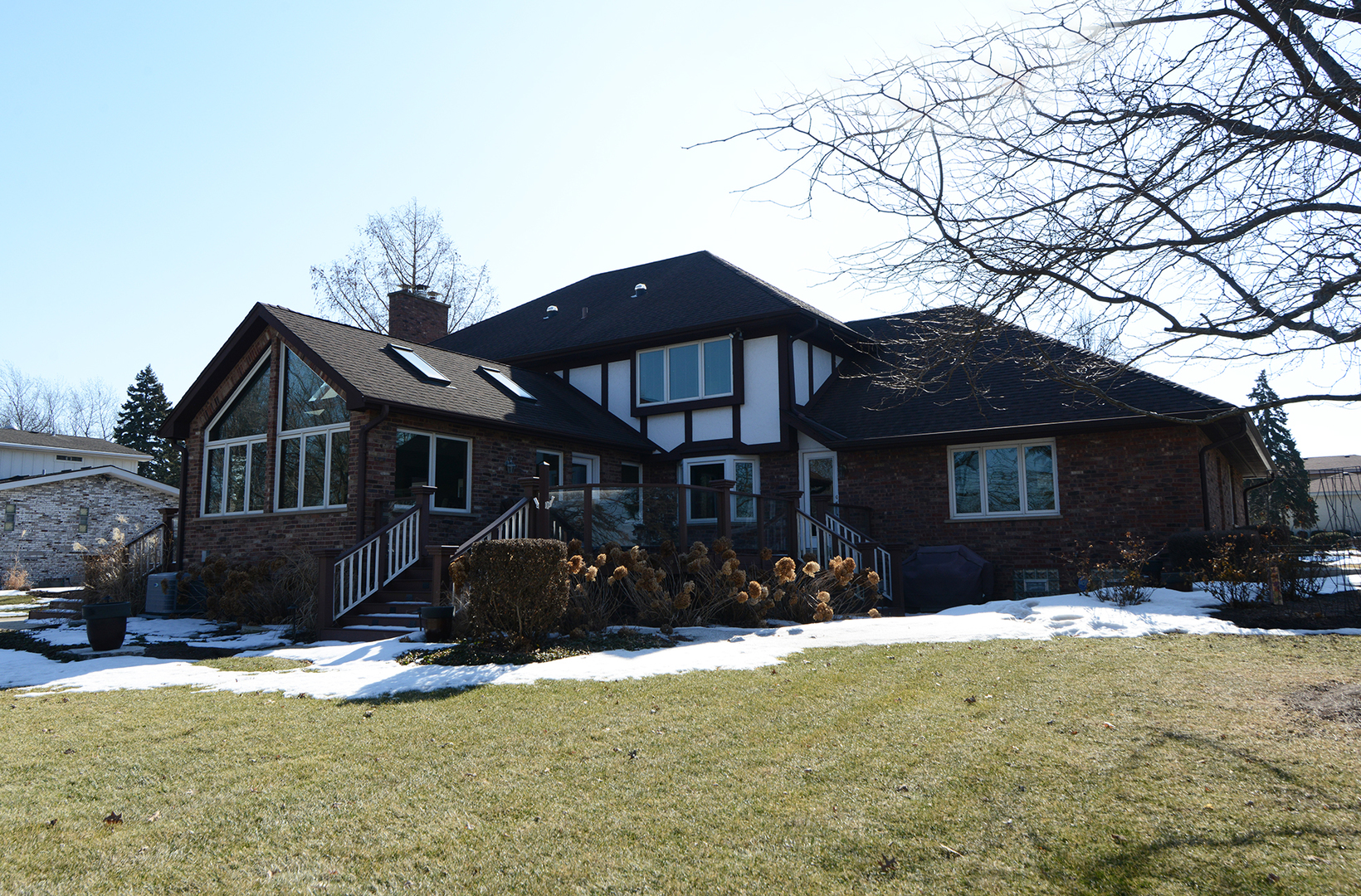 400 Cardinal Drive, Bloomingdale, IL 60108