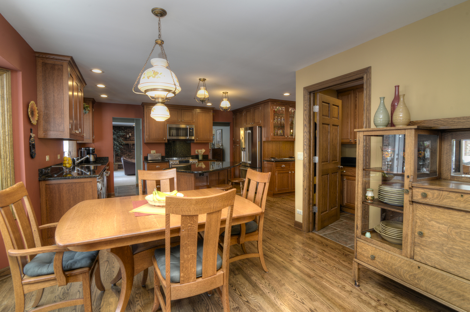 400 Cardinal Drive, Bloomingdale, IL 60108