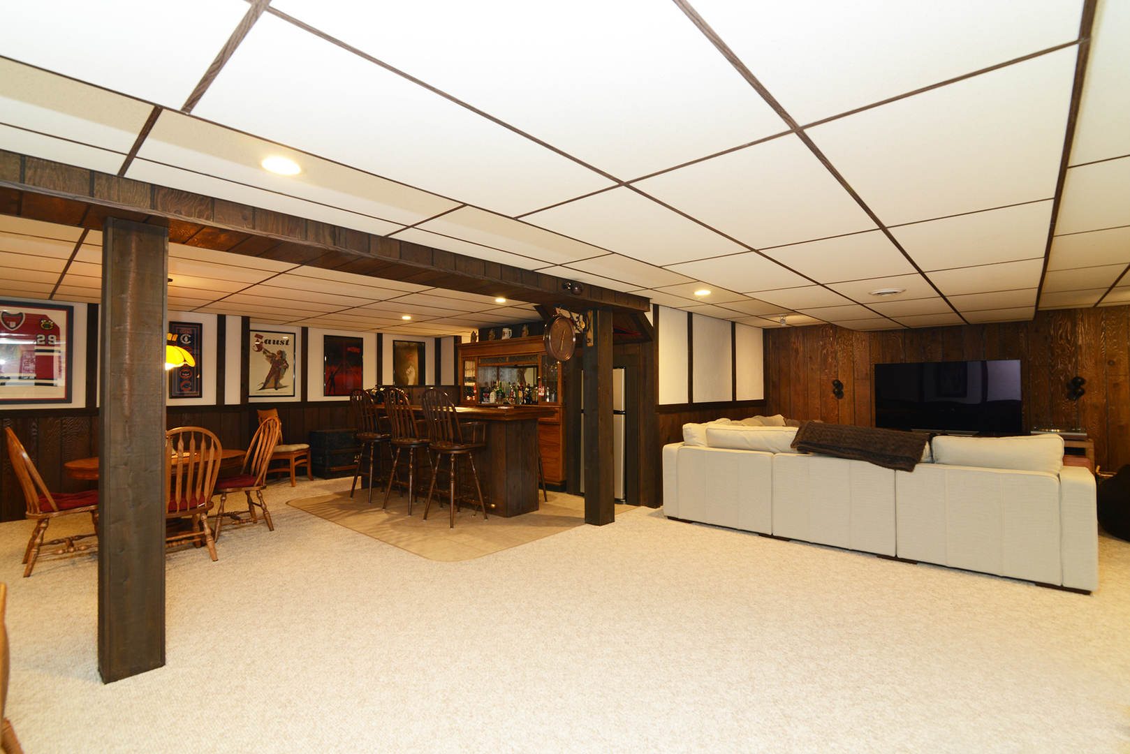 400 Cardinal Drive, Bloomingdale, IL 60108