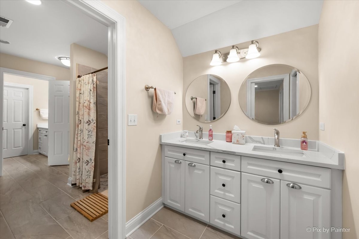 39691 Orchard Bluff Lane, Wadsworth, IL 60083