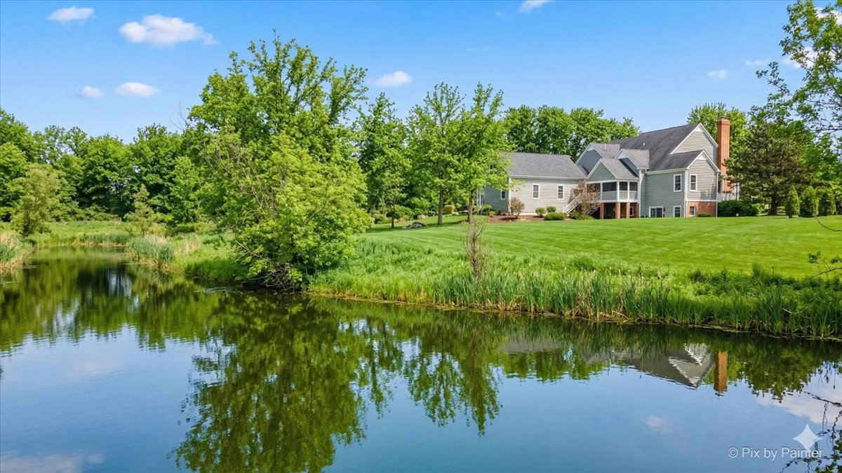 39691 Orchard Bluff Lane, Wadsworth, IL 60083