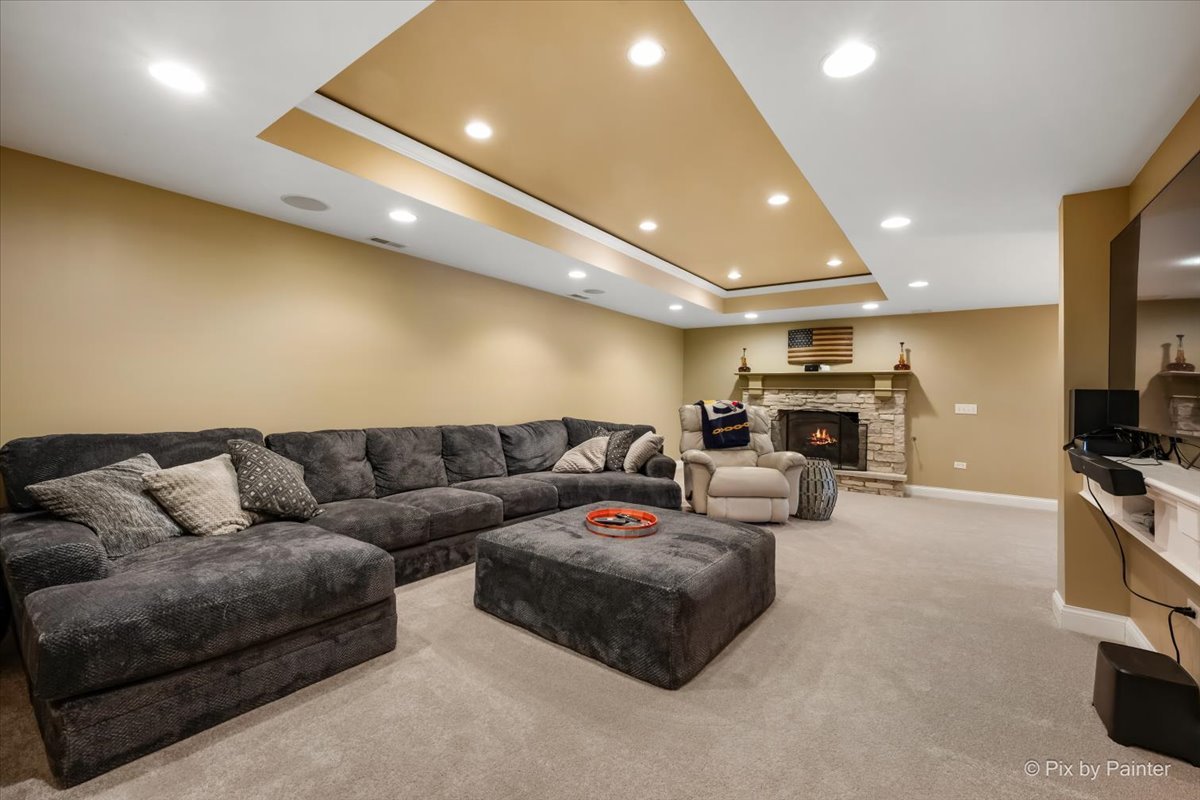 39691 Orchard Bluff Lane, Wadsworth, IL 60083