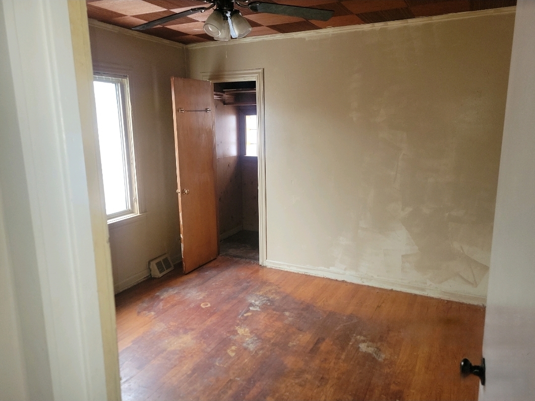 241 48th Avenue, Bellwood, IL 60104