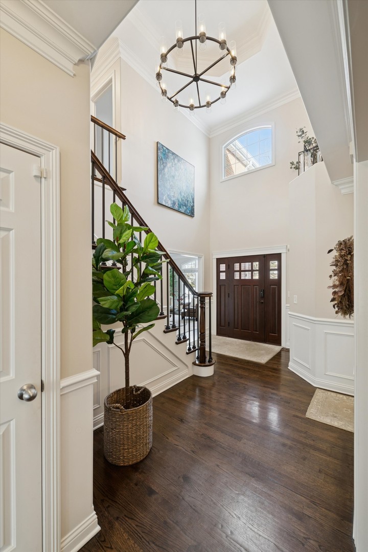 146 N Walnut Street, Elmhurst, IL 60126