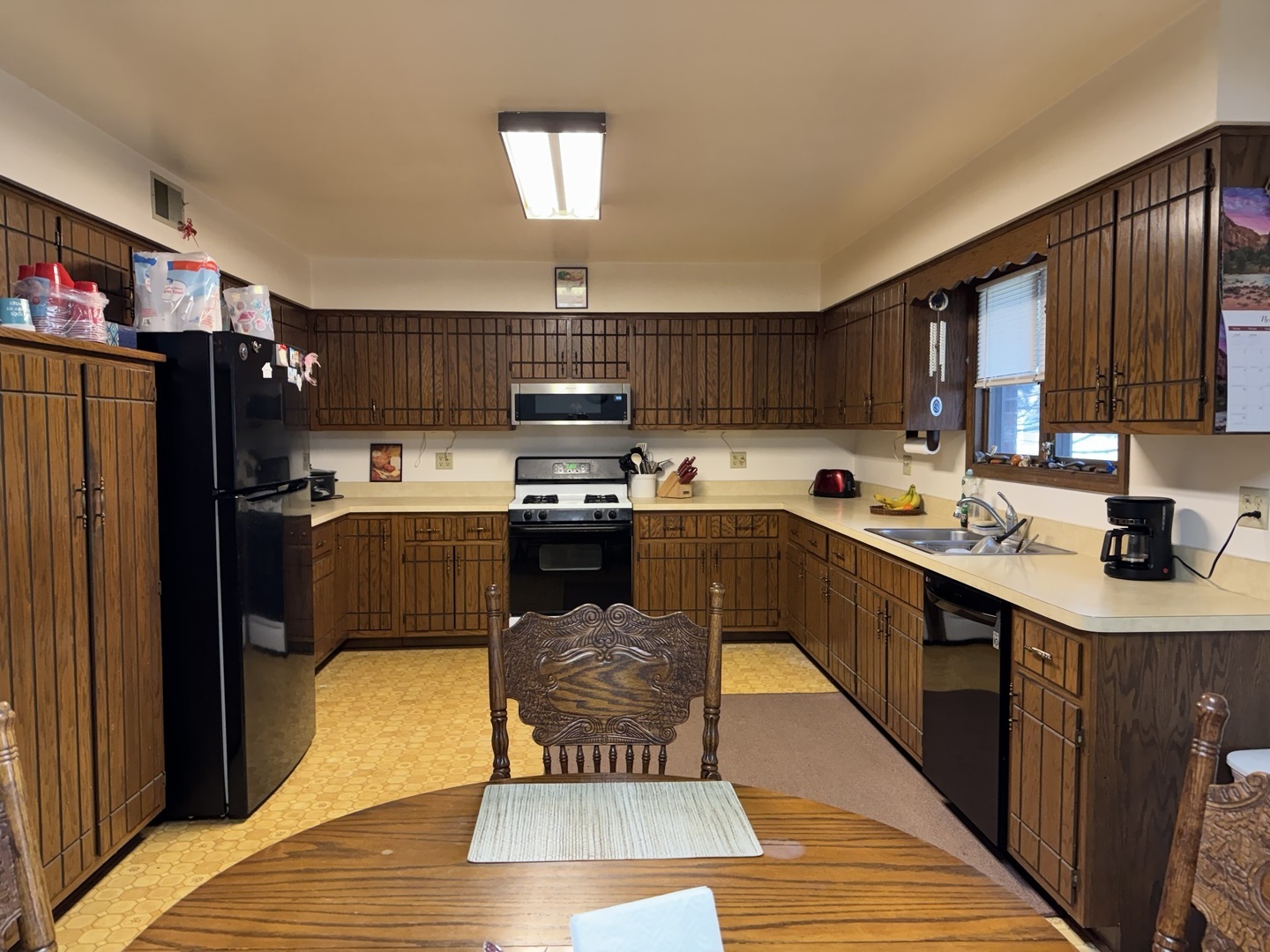 20937 Ron Lee Drive, Shorewood, IL 60404