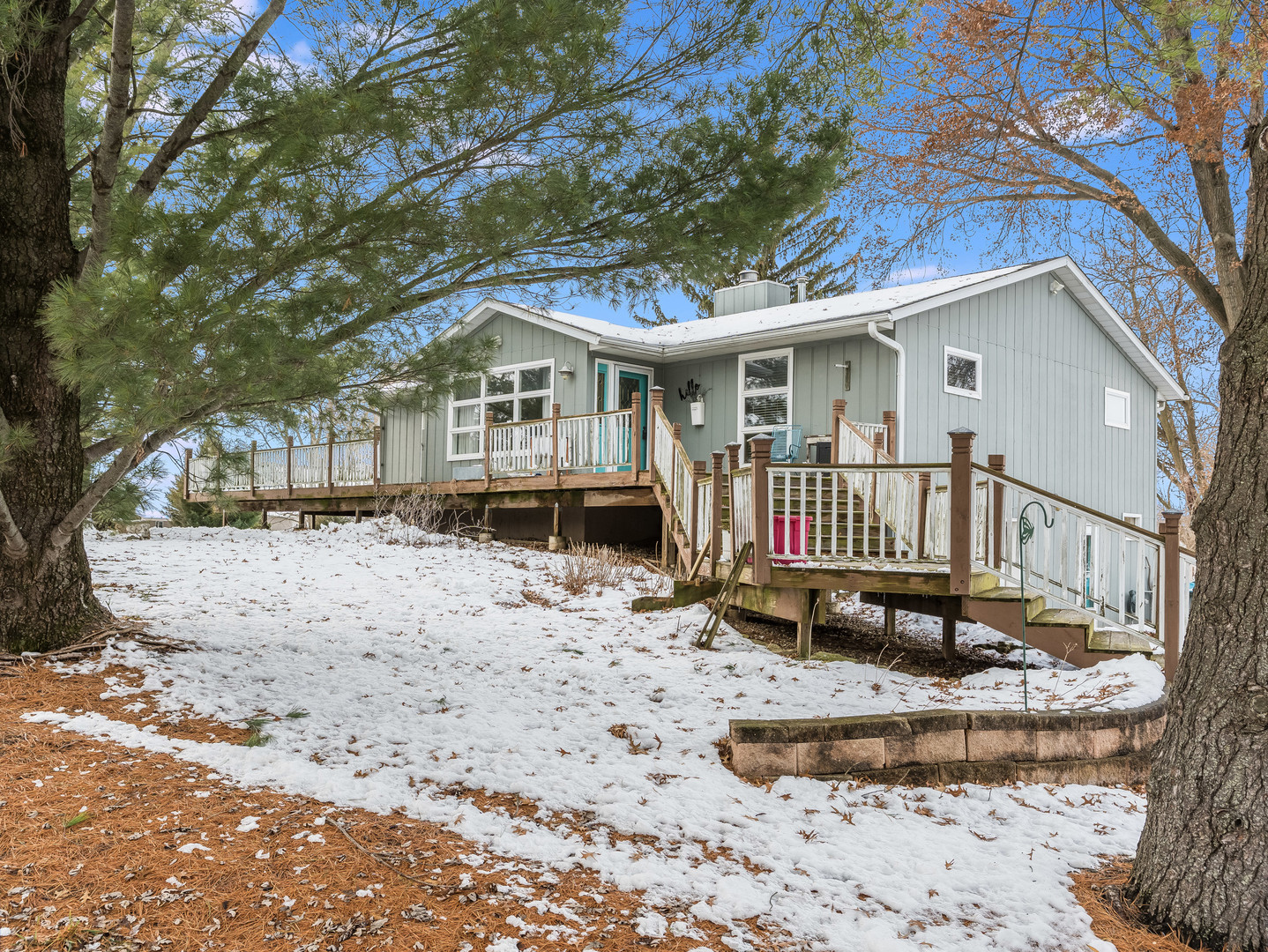 347 Holiday Drive, Somonauk, IL 60552