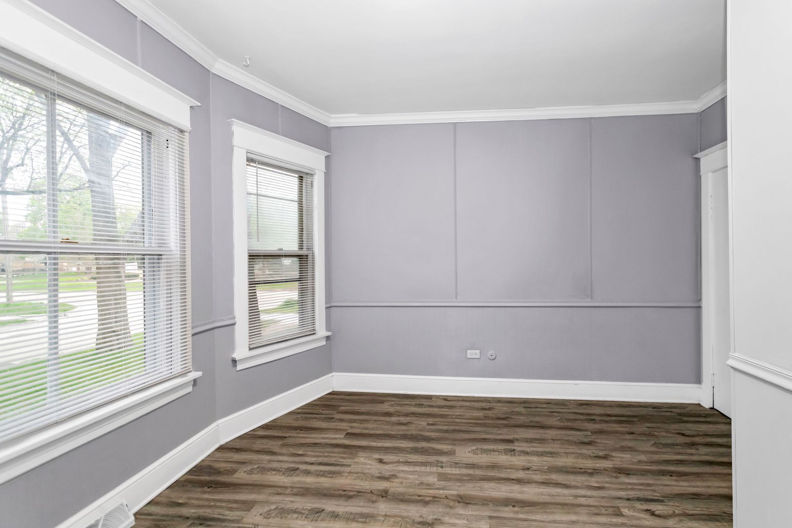 209 E Washington Street, West Chicago, IL 60185