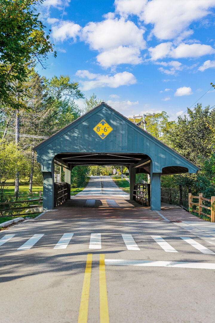 140 Manchester Drive #408, Buffalo Grove, IL 60089