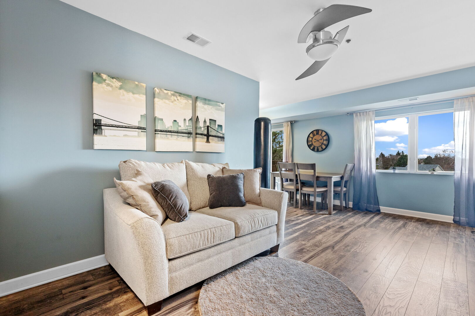 140 Manchester Drive #408, Buffalo Grove, IL 60089