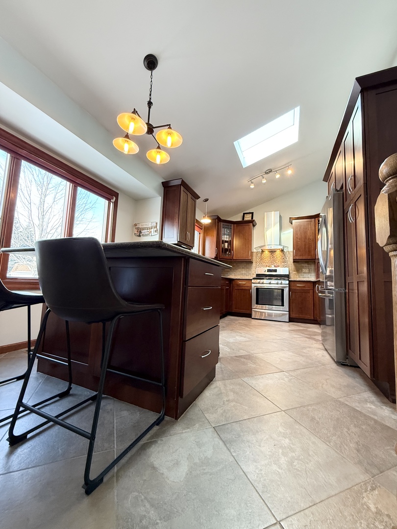 17362 Brook Hill Drive, Orland Park, IL 60467