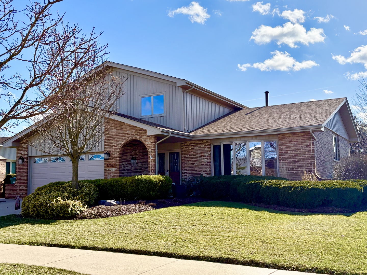 17362 Brook Hill Drive, Orland Park, IL 60467