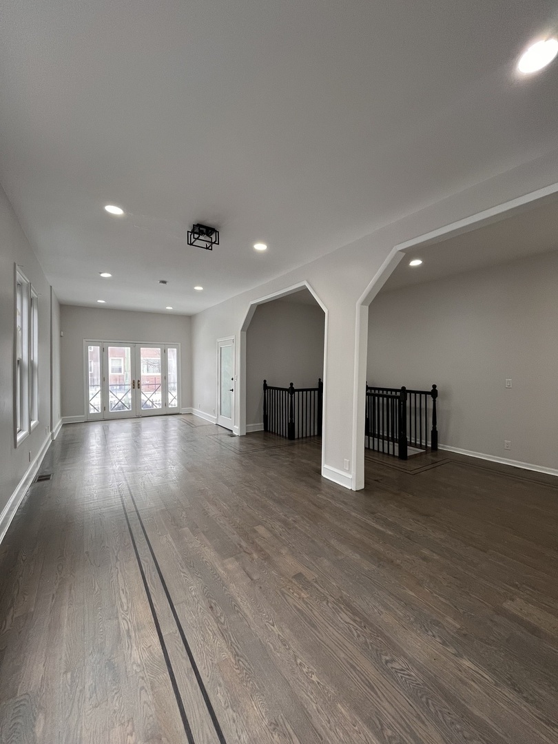 2731 N Campbell Avenue #1, Chicago, IL 60647