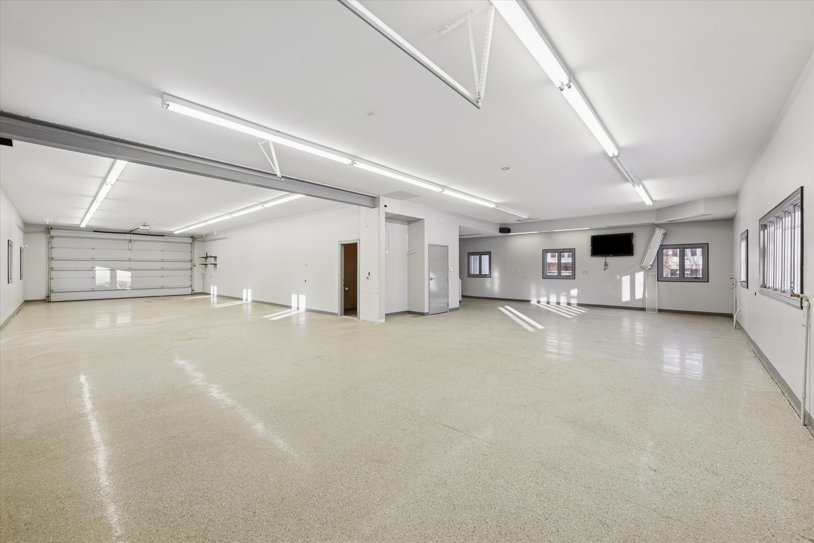 16W125 89th Street, Burr Ridge, IL 60527