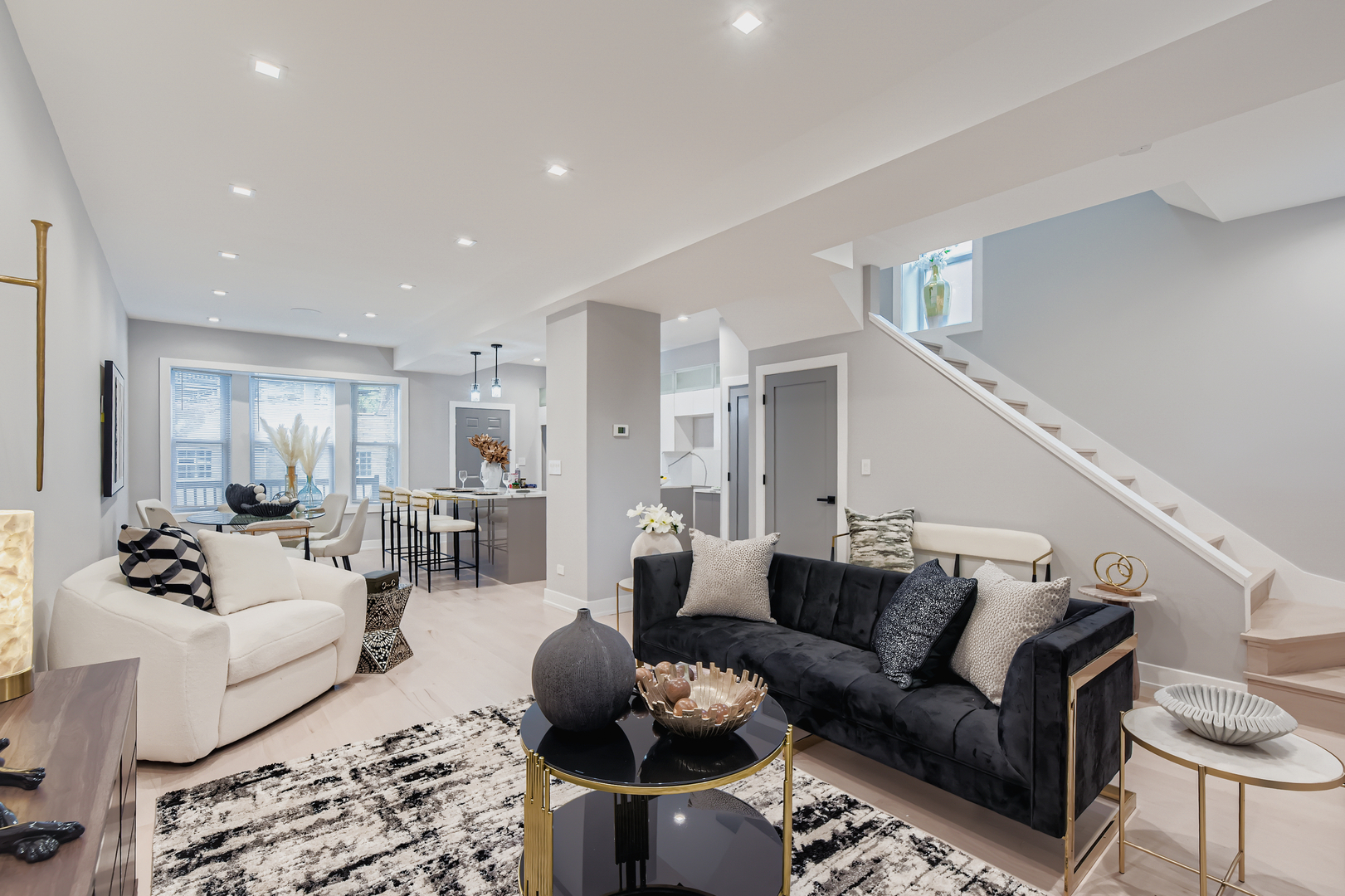 6540 S Ingleside Avenue, Chicago, IL 60637