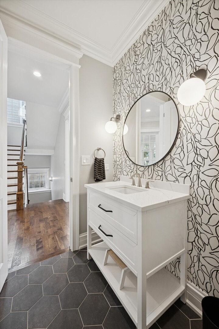 217 S Bodin Street, Hinsdale, IL 60521