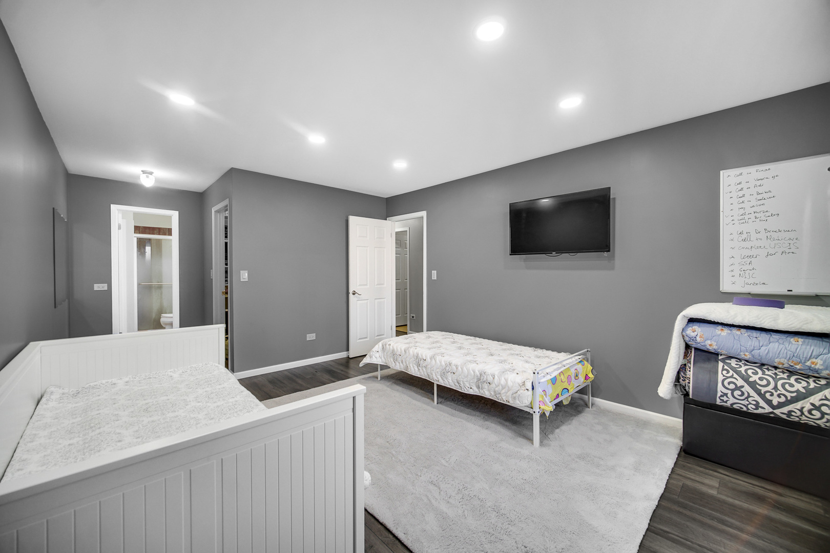 1471 Fairlane Drive #2A, Schaumburg, IL 60193