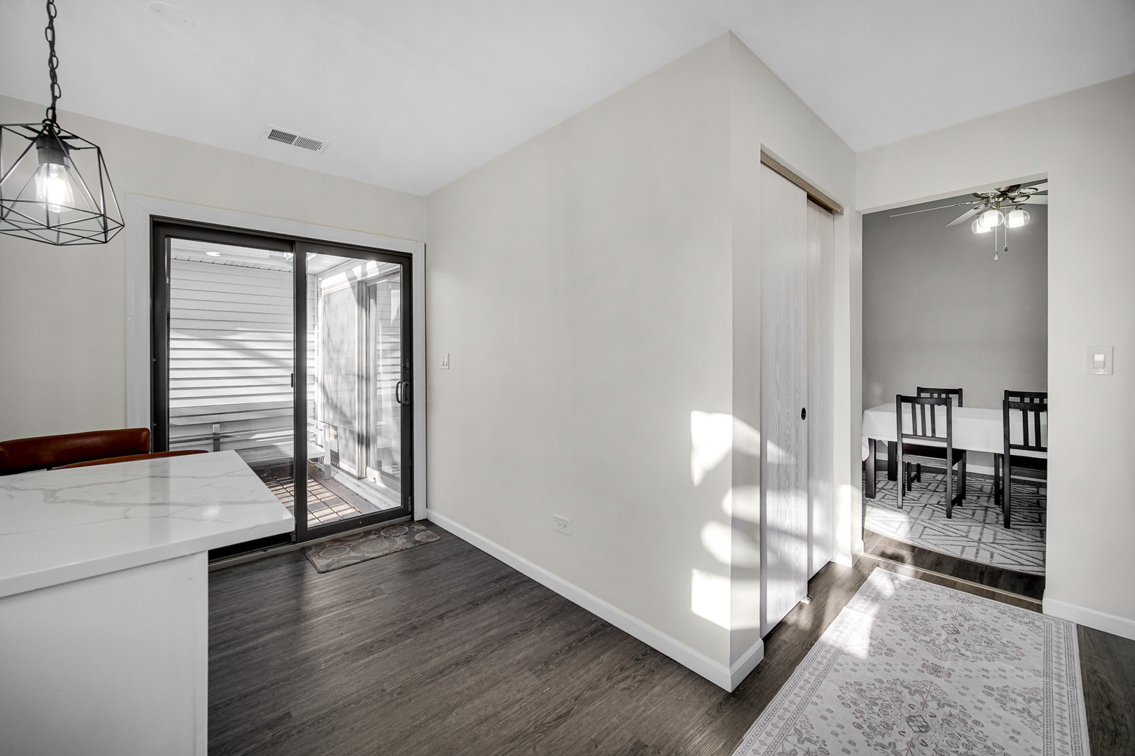 1471 Fairlane Drive #2A, Schaumburg, IL 60193