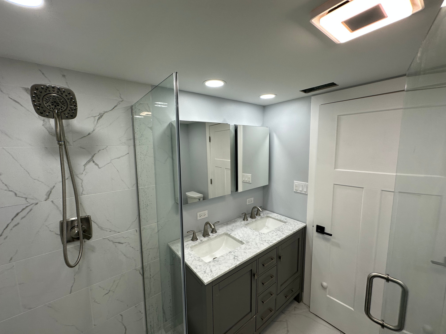 2927 Peachgate Court, Glenview, IL 60026