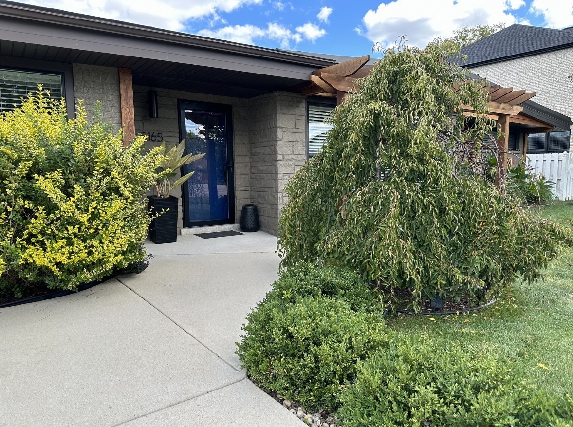 5165 N Canfield Avenue, Norridge, IL 60706