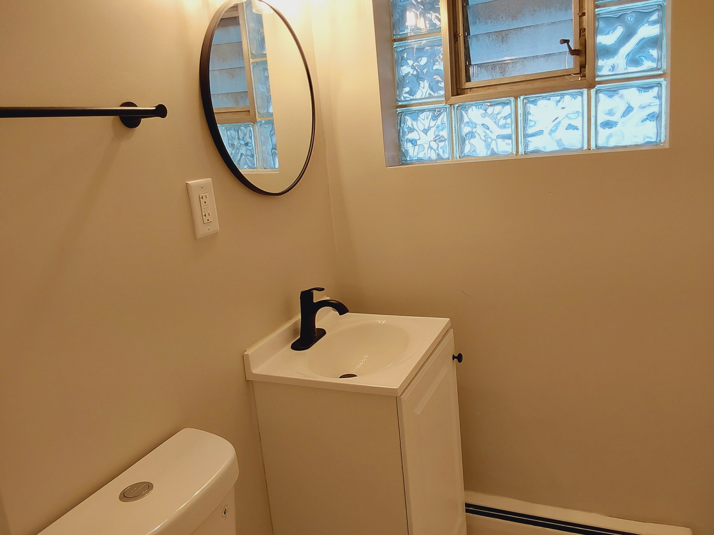 9536 S Kenneth Avenue, Oak Lawn, IL 60453