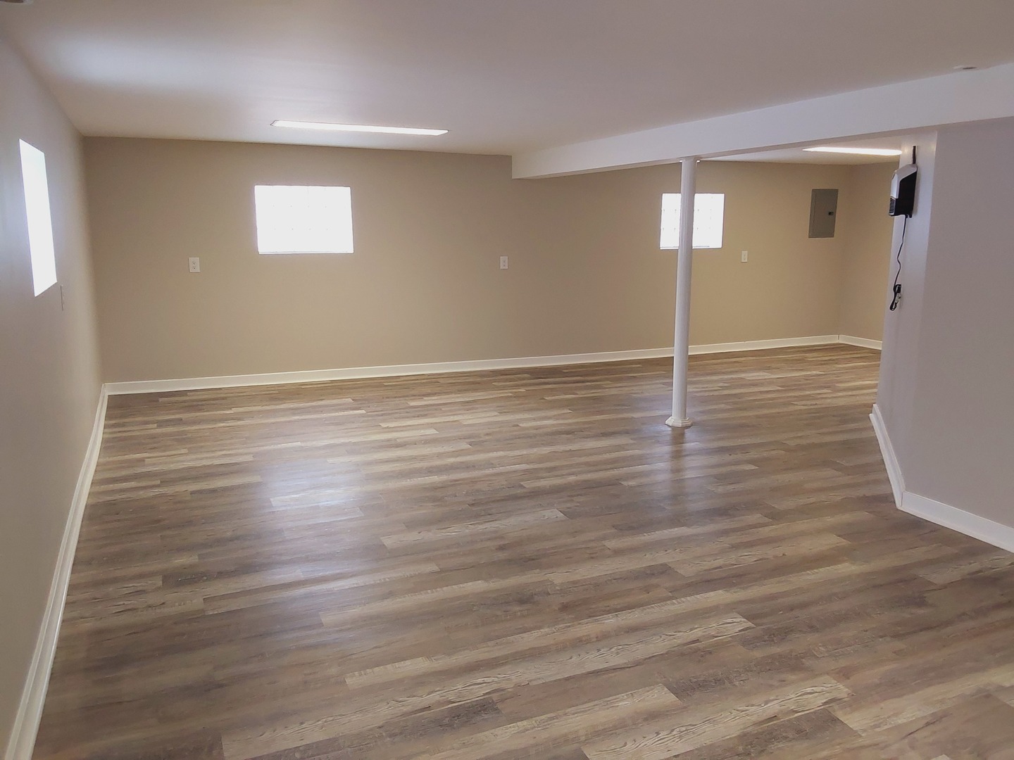 9536 S Kenneth Avenue, Oak Lawn, IL 60453