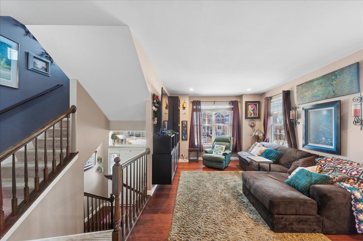 6540 Lilac Boulevard, Hanover Park, IL 60133