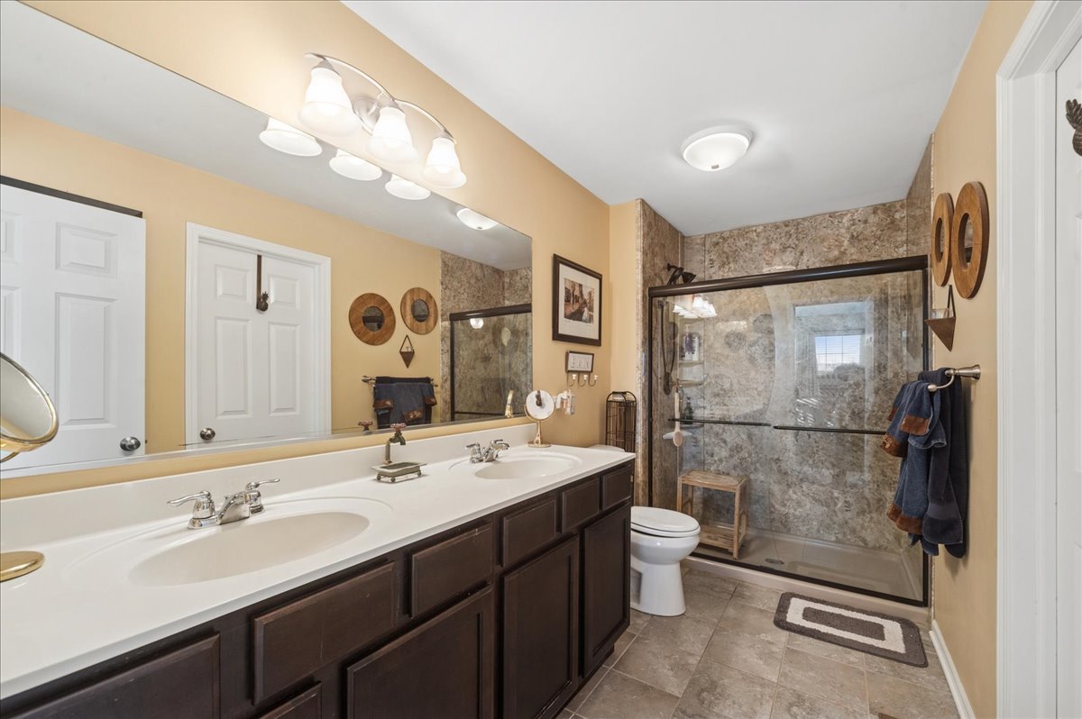 6540 Lilac Boulevard, Hanover Park, IL 60133