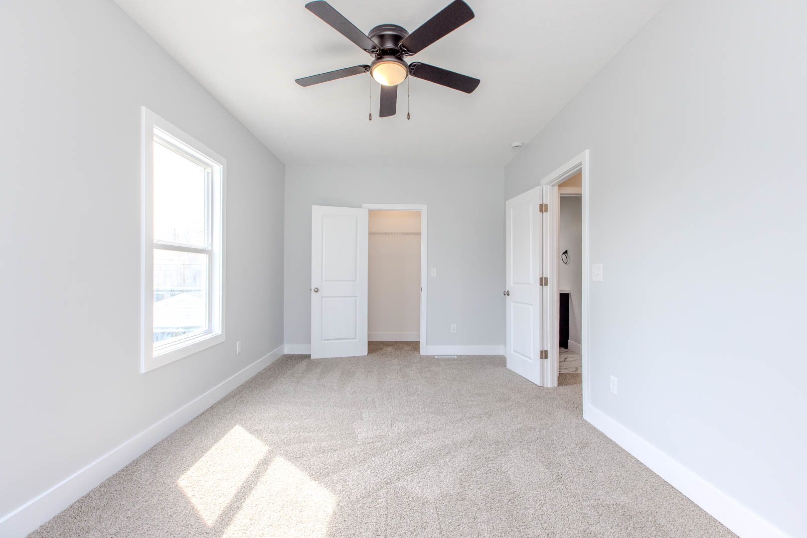 305 Chestnut Street, Hudson, IL 61748