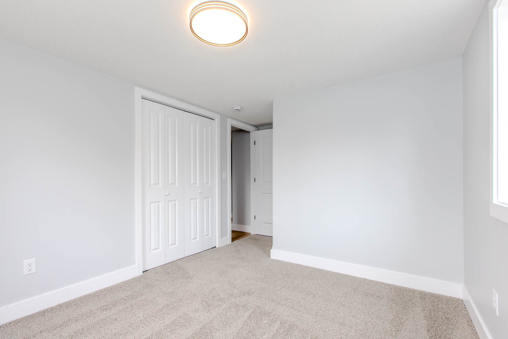 305 Chestnut Street, Hudson, IL 61748