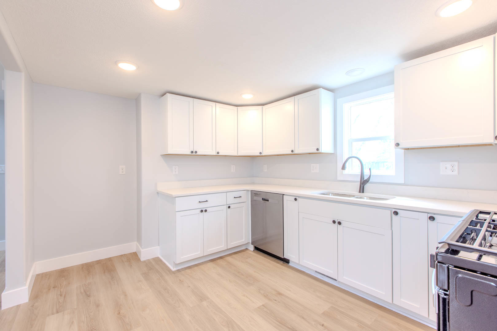 305 Chestnut Street, Hudson, IL 61748